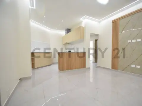Esquina en Ciudadela: Casa 4 Ambientes + Local + Financiación/Permuta