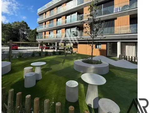 Venta Apartamento 4 Dormitorios 2 baños Rambla Barra De Carrasco