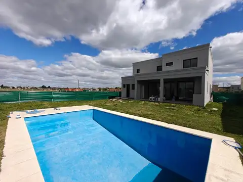 Casa en Venta de 4 dormitorios