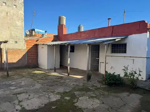 VENTA DE CASA EN FLORENCIO VARELA