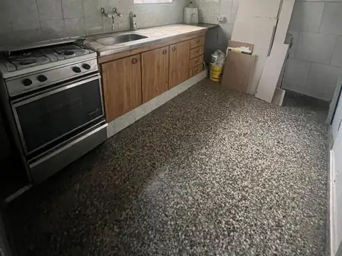 Oficina 2 ambientes con 1 baño