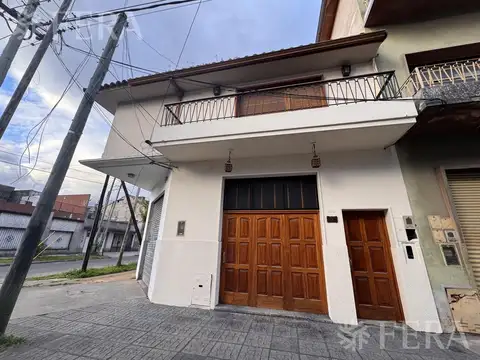 Depto Tipo Casa en Alquiler de 3 ambientes