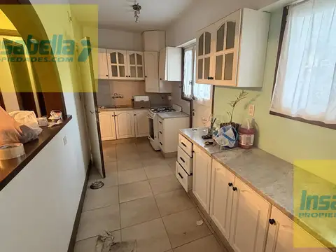 Casa en Alquiler con 1 cochera