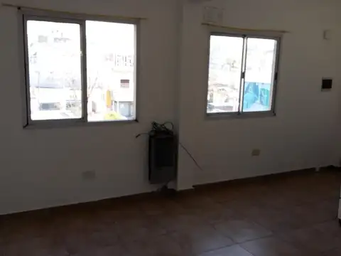 Lugones 1066 , Piso 2