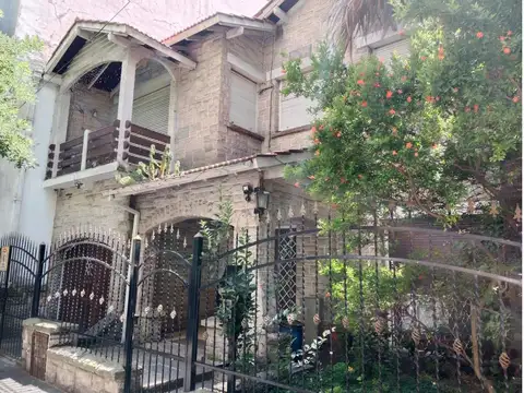 Almirante Brown 2100