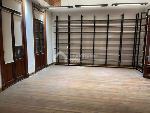 Casa 20 ambientes con 8 baños