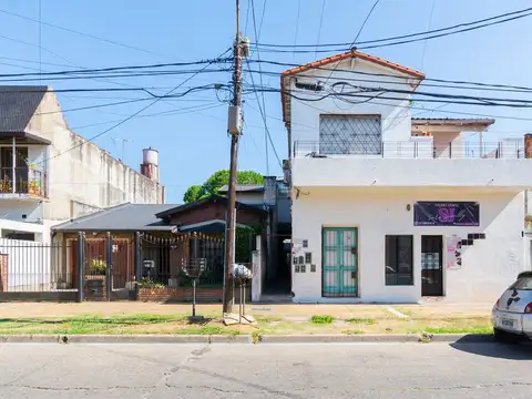 VENTA PH DOS AMBIENTES A REFACCIONAR MORON