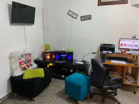 Depto Tipo Casa 3 ambientes con 2 baños