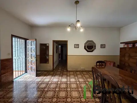 Casa 3 ambientes con 1 baño