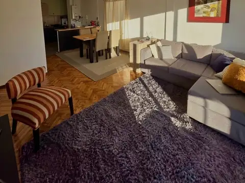 VENTA DE DEPARTAMENTO DE 3 AMBIENTES CON BALCON TERRAZA EN FLORES