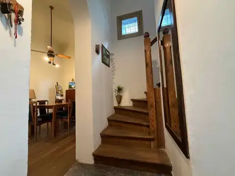 VENTA CASA 3 AMB LINIERS  PATIO/DEP. APTO CREDITO