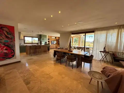 Casa en Venta de 5 dormitorios