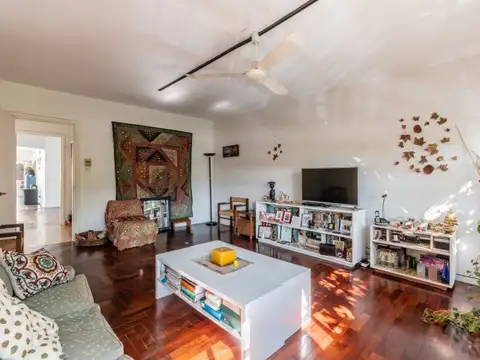 Depto Tipo Casa 4 ambientes con 2 baños