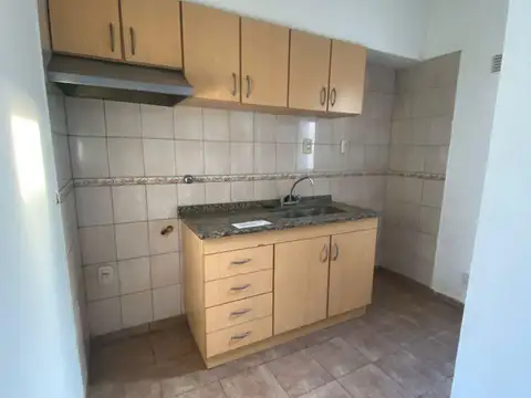 Depto Tipo Casa 4 ambientes con 1 baño