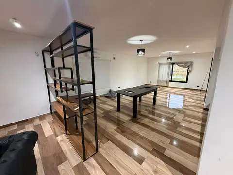 Casa en Venta en El Cantón, USD 370.000