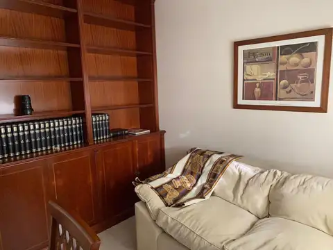 Casa 6 ambientes con 4 baños