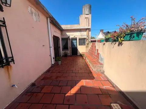 Depto Tipo Casa en Venta en Villa Sarmiento, USD 88.000