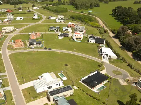 Terreno en Venta en Barrio Arenas Chico, USD 45.000