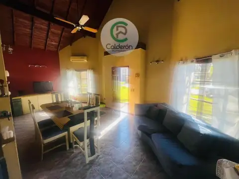 Casa 4 ambientes con 2 baños