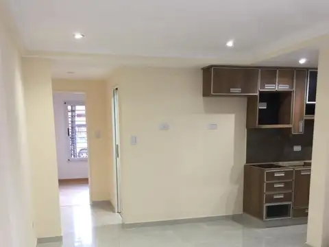 Bolivar 1200, Piso pb