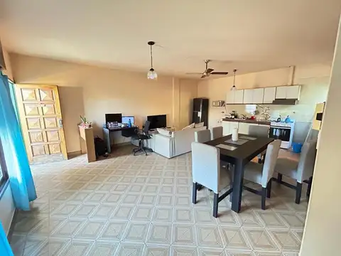 AMPLIO DEPARTAMENTO 3 AMBIENTES CON TERRAZA