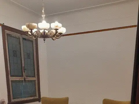 EXCELENTE 3 AMBIENTES ANTIGUO RECICLADO ESTILO CONSERVADO