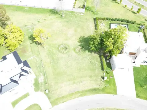 VENTA TERRENO INMEJORABLE UBICACION