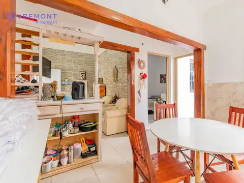 Av. 44 al 800. PH en Venta 3 ambientes con Patio. La Plata.