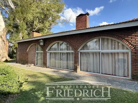 CASA EN VENTA - CLUB DE CAMPO CARDENAL DEL MONTE