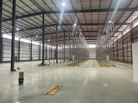 Venta/Alquiler - Nave Industrial con oficinas y playon exterior - Parque Industrial Moreno 2