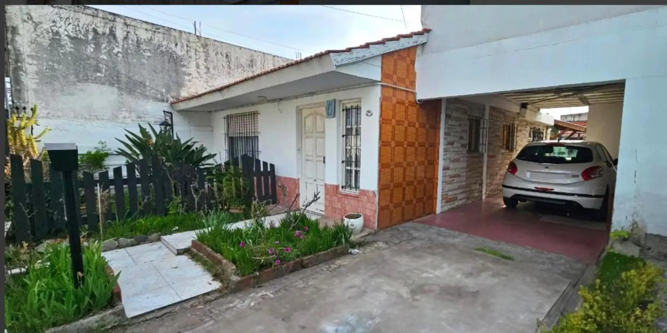 VENTA CASA EN BLOCK MAS TRES DEPARTAMENTOS