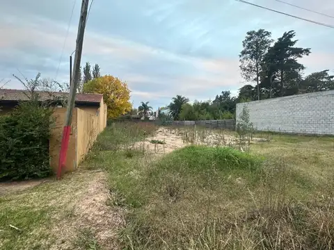 LOTE EN VENTA EN LISANDRO OLMOS CON ESCRITURA