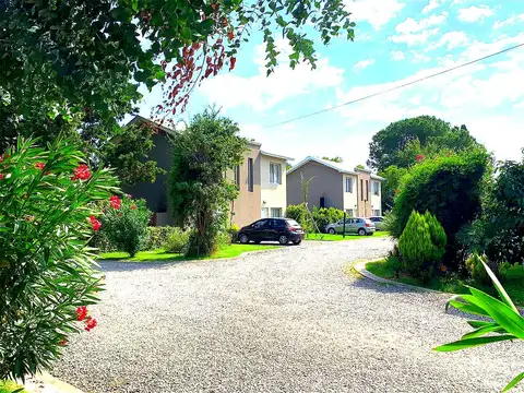 DUPLEX alquiler DEPARTAMENTO 3 ambientes Pilar pileta parrilla individual jardín