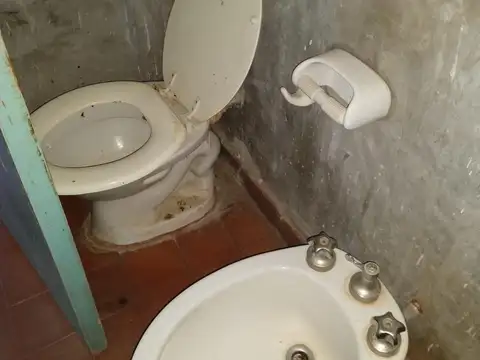 Depto Tipo Casa 4 ambientes con 1 baño