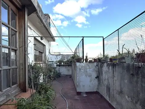 Departamento 4 ambientes con 2 baños