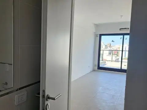 VENTA MONOAMBIENTE BALCON TERRAZA LUZ SUM LAUNDRY