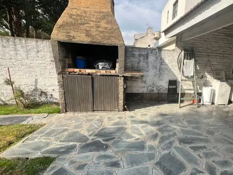 VENTA CASA 4 AMBIENTES ,VILLA UDAONDO, ITUZAINGO