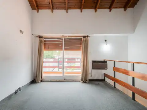 Av Espora 800 , Piso 1