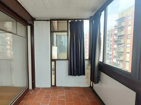 Excelente Monoambiente con balcon en nmejorable ubicación de Acassuso