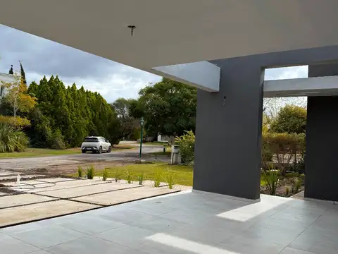 Casa en Venta en Rivadavia, USD 550.000