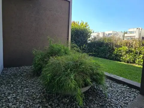 Departamento en Alquiler de 4 ambientes