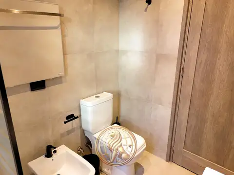 Casa 5 ambientes con 4 baños