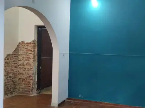 Casa 2 ambientes con 1 baño
