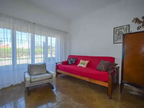 Depto Tipo Casa 4 ambientes con 1 baño