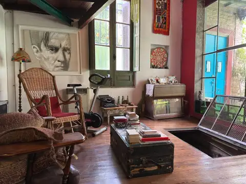 Casa en venta 3 ambientes c/pileta y Jardin Bernal