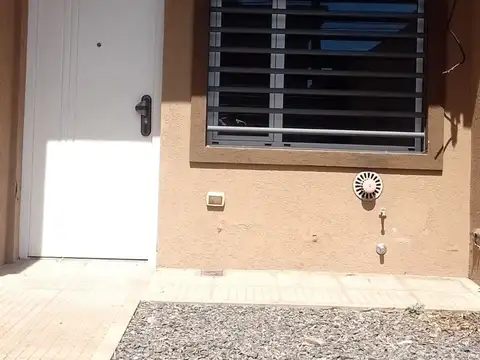 Depto Tipo Casa en Venta de 3 ambientes