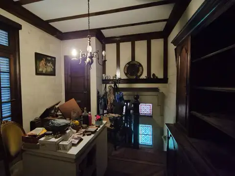 Casa en Venta con 6 cocheras