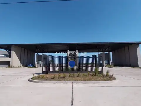 Terreno en Venta 20  mts Fondo