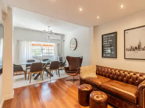 Venta de  ph triplex 4 ambientes c/patio y pileta, balcón  cochera cubierta sin expensas en flo...