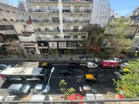 Oficina en Alquiler en Balvanera, $ 300.000